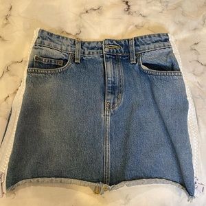 Cute carmar denim skirt